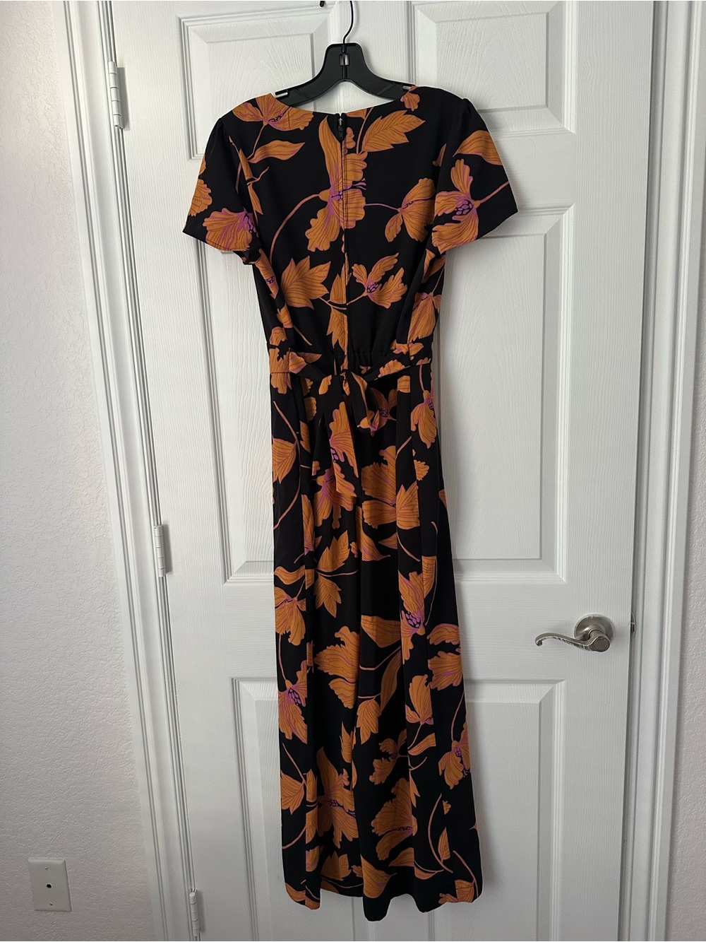 ModCloth Aiming Higher Black and Gold Floral Cropped Wide Leg Jumpsuit M - Picture 3 of 4